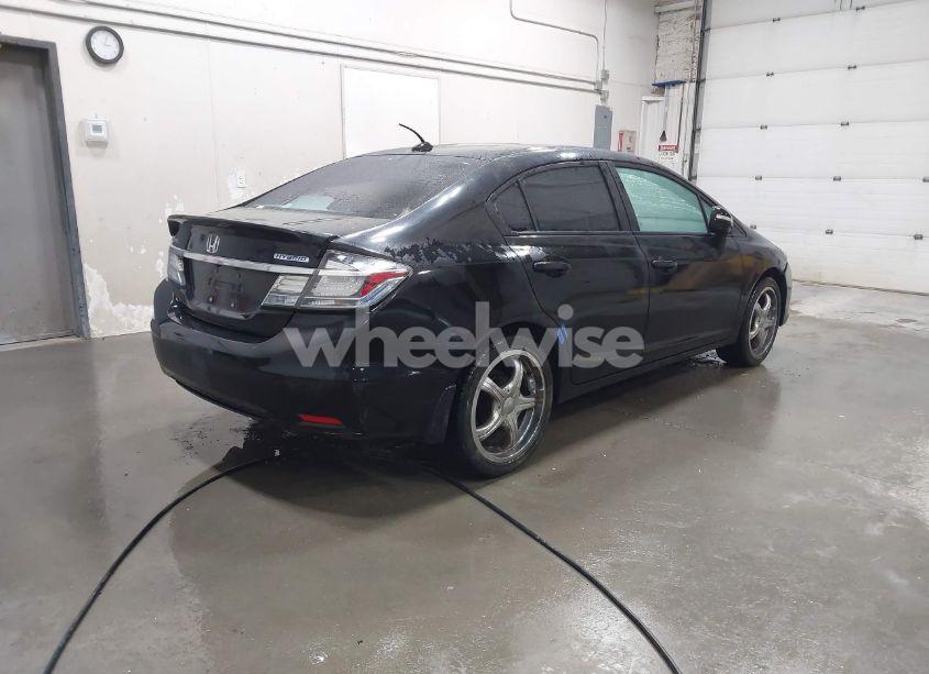 Photo 4 of 2013 Honda Civic HYBRID (VIN 19XFB4F27DE200522)