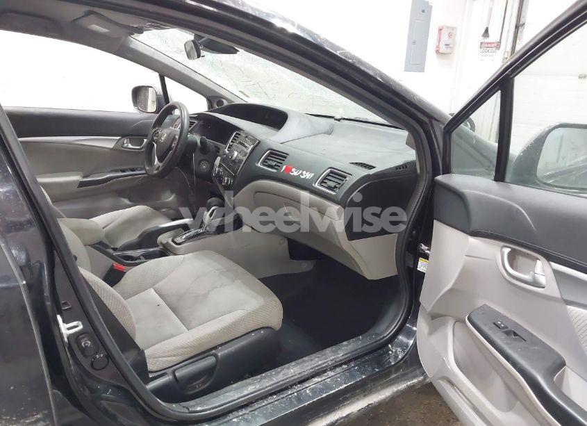 Photo 5 of 2013 Honda Civic HYBRID (VIN 19XFB4F27DE200522)