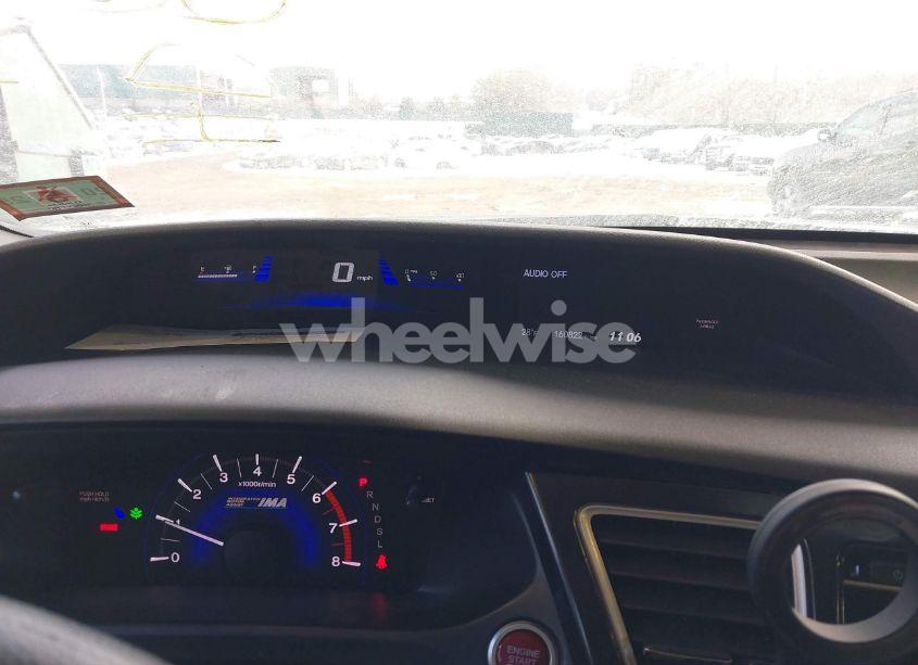 Photo 7 of 2014 Honda Civic HYBRID (VIN 19XFB4F27EE000144)