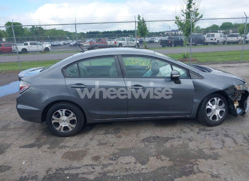 Photo 13 of 2013 Honda Civic HYBRID (VIN 19XFB4F28DE200562)