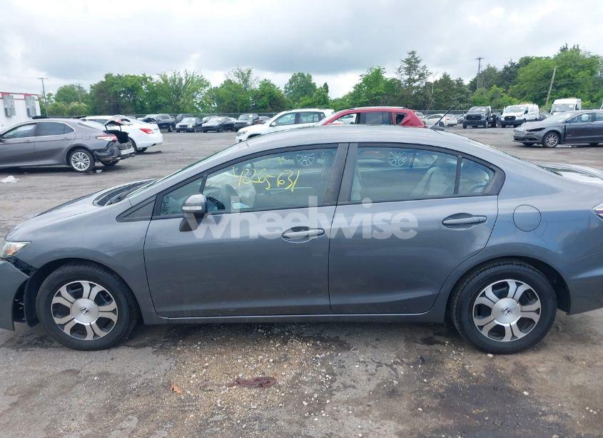 Photo 14 of 2013 Honda Civic HYBRID (VIN 19XFB4F28DE200562)