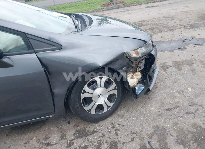 Photo 6 of 2013 Honda Civic HYBRID (VIN 19XFB4F28DE200562)