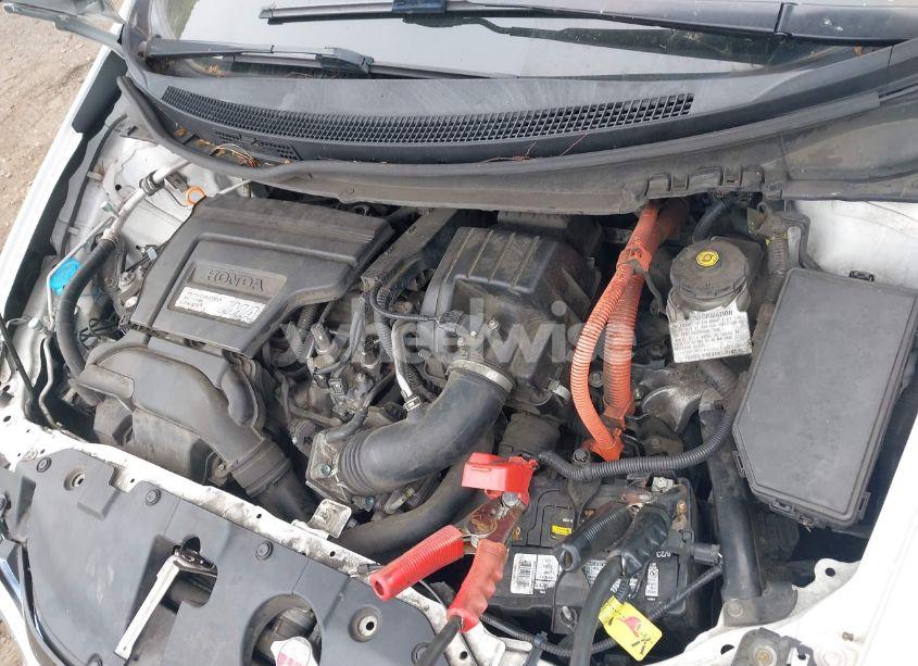 Photo 10 of 2015 Honda Civic HYBRID (VIN 19XFB4F28FE200676)