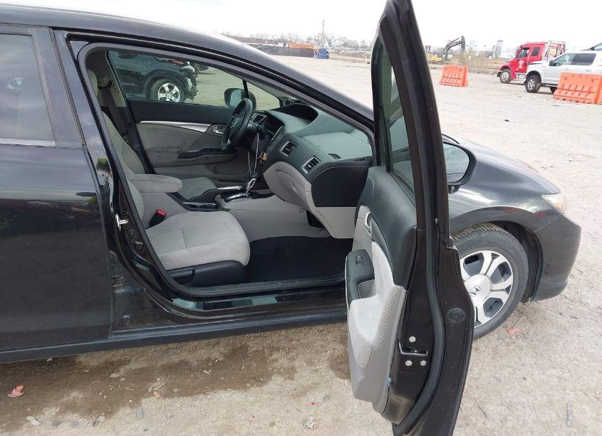 Photo 5 of 2014 Honda Civic HYBRID (VIN 19XFB4F29EE000033)