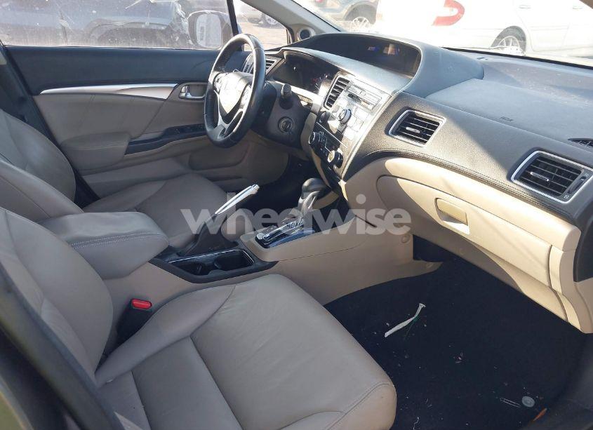 Photo 5 of 2013 Honda Civic HYBRID (VIN 19XFB4F33DE000620)