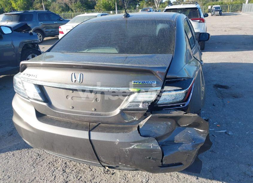 Photo 6 of 2013 Honda Civic HYBRID (VIN 19XFB4F33DE000620)