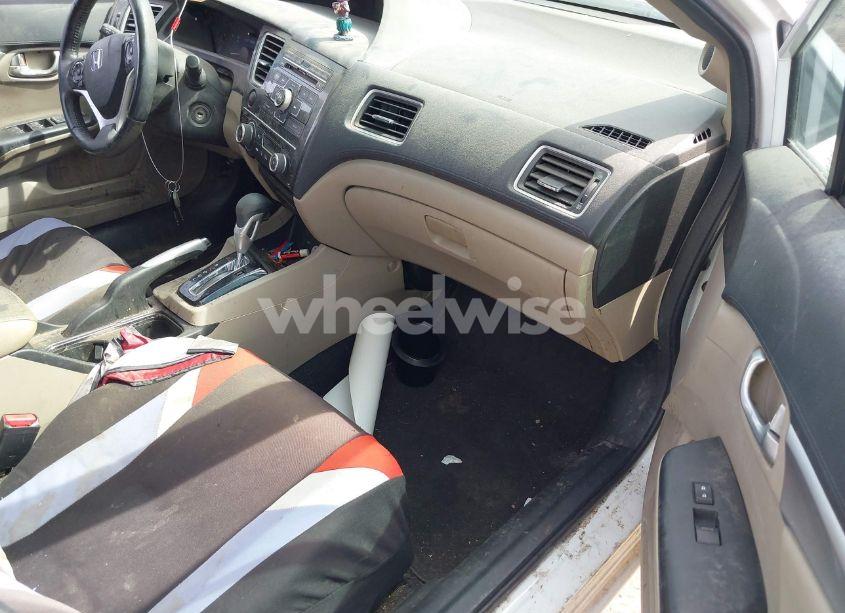 Photo 5 of 2013 Honda Civic HYBRID (VIN 19XFB4F33DE001637)