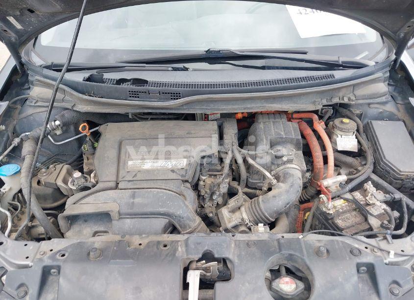 Photo 10 of 2013 Honda Civic HYBRID (VIN 19XFB4F34DE001744)