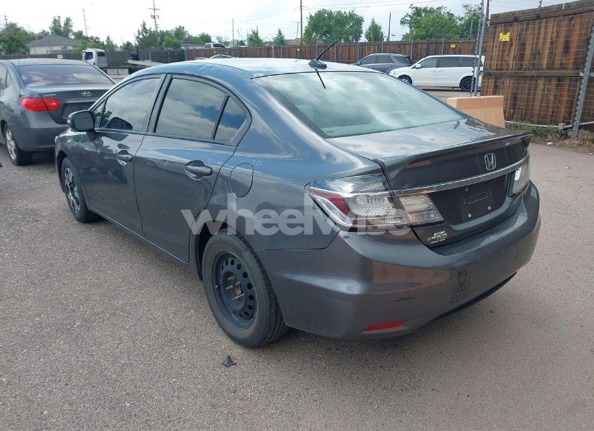 Photo 3 of 2013 Honda Civic HYBRID (VIN 19XFB4F34DE001744)