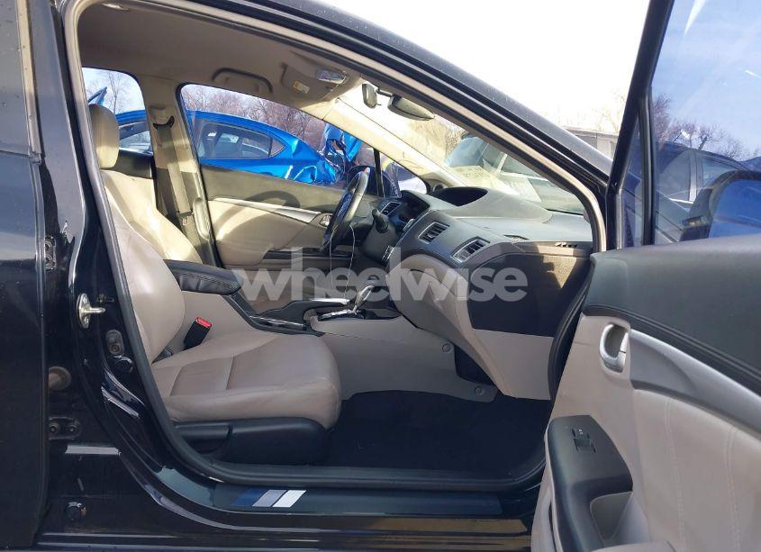 Photo 5 of 2015 Honda Civic HYBRID (VIN 19XFB4F36FE002459)