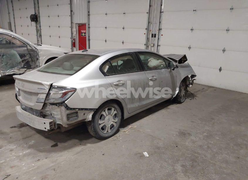 Photo 4 of 2014 Honda Civic HYBRID (VIN 19XFB4F37EE000735)