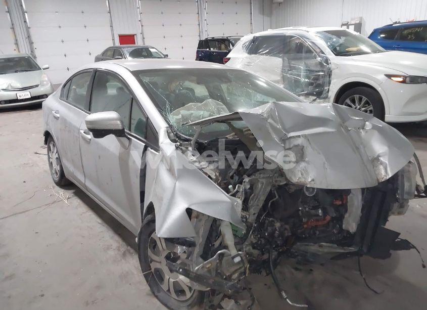 Photo 6 of 2014 Honda Civic HYBRID (VIN 19XFB4F37EE000735)