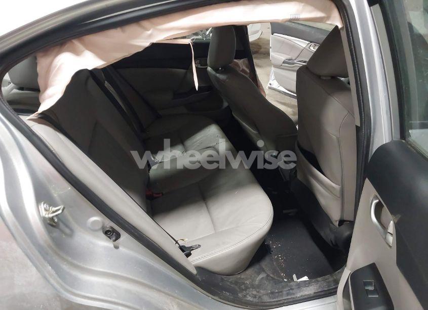 Photo 8 of 2014 Honda Civic HYBRID (VIN 19XFB4F37EE000735)