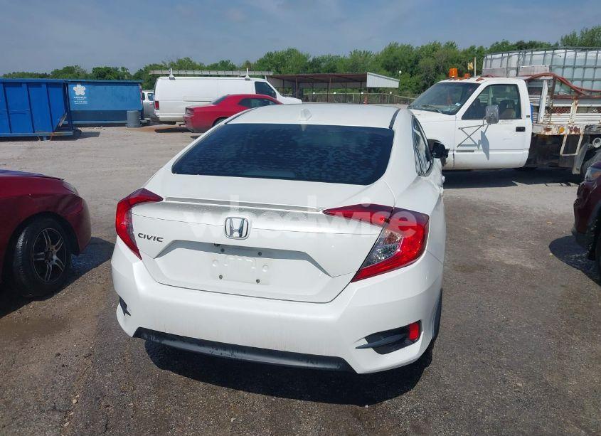 Photo 16 of 2018 Honda Civic EX-T (VIN 19XFC1E31JE003461)