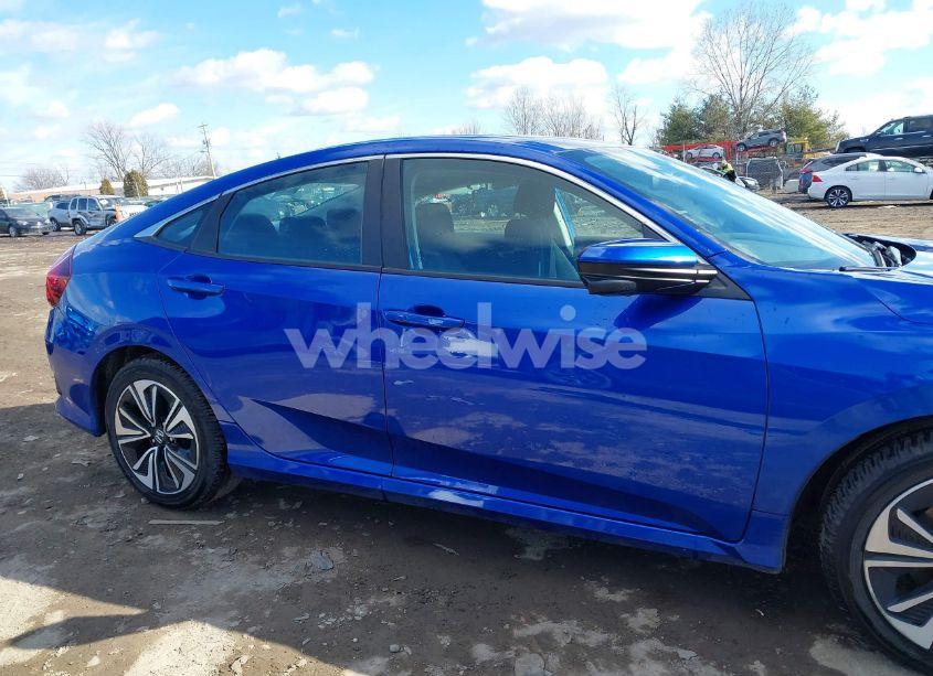 Photo 13 of 2017 Honda Civic EX-T (VIN 19XFC1E33HE028257)