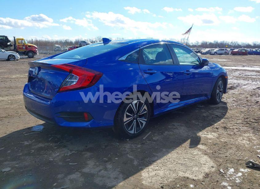 Photo 4 of 2017 Honda Civic EX-T (VIN 19XFC1E33HE028257)