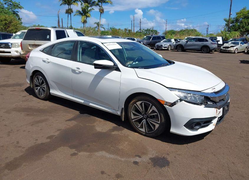 2017 Honda Civic EX-T (VIN 19XFC1E36HE030648) main photo