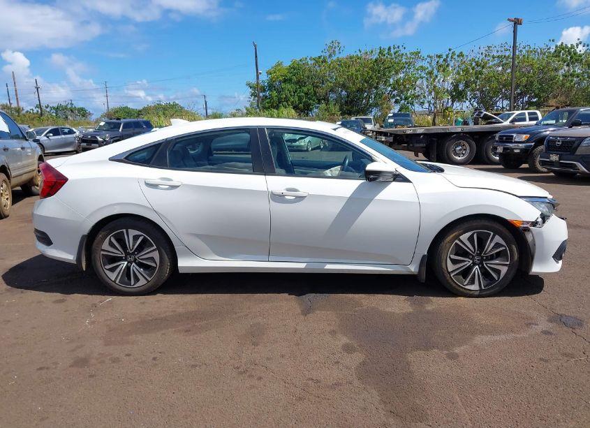 Photo 13 of 2017 Honda Civic EX-T (VIN 19XFC1E36HE030648)