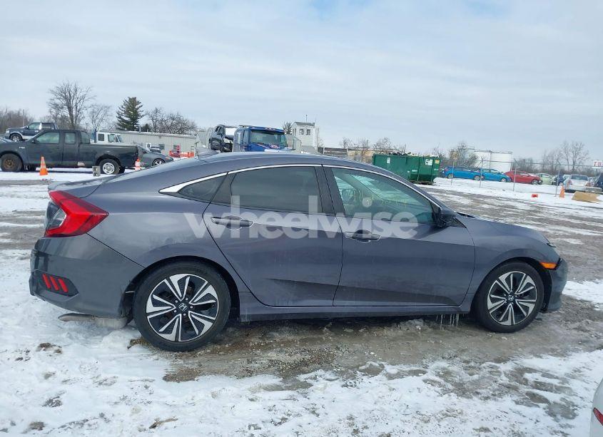 Photo 14 of 2017 Honda Civic EX-T (VIN 19XFC1E38HE031851)