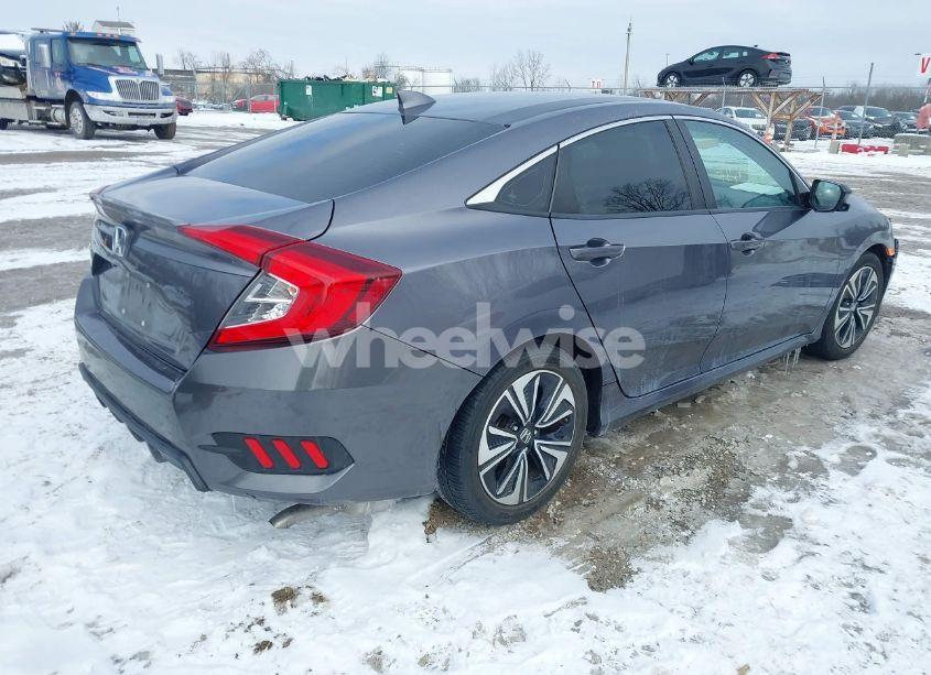 Photo 4 of 2017 Honda Civic EX-T (VIN 19XFC1E38HE031851)