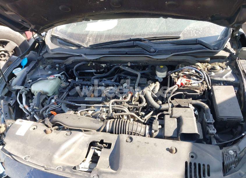 Photo 10 of 2018 Honda Civic EX-T (VIN 19XFC1E39JE003725)