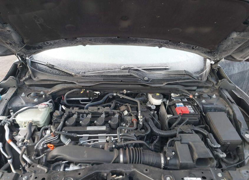 Photo 10 of 2018 Honda Civic EX-T (VIN 19XFC1E3XJE003717)