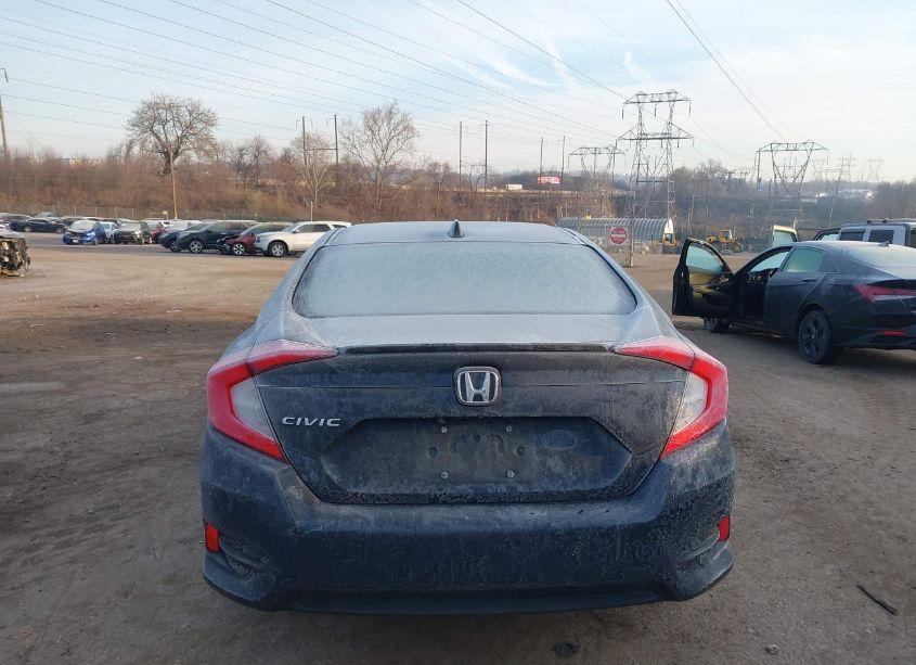 Photo 16 of 2018 Honda Civic EX-T (VIN 19XFC1E3XJE003717)