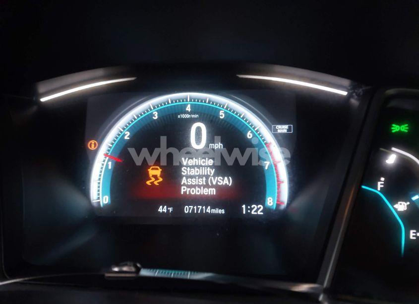 Photo 15 of 2018 Honda Civic EX-T (VIN 19XFC1E3XJE003880)