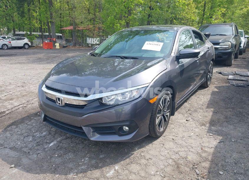 Photo 2 of 2016 Honda Civic EX-T (VIN 19XFC1F30GE009386)