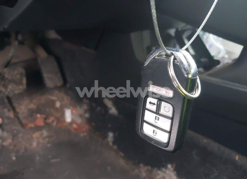 Photo 11 of 2016 Honda Civic EX-T (VIN 19XFC1F30GE205571)