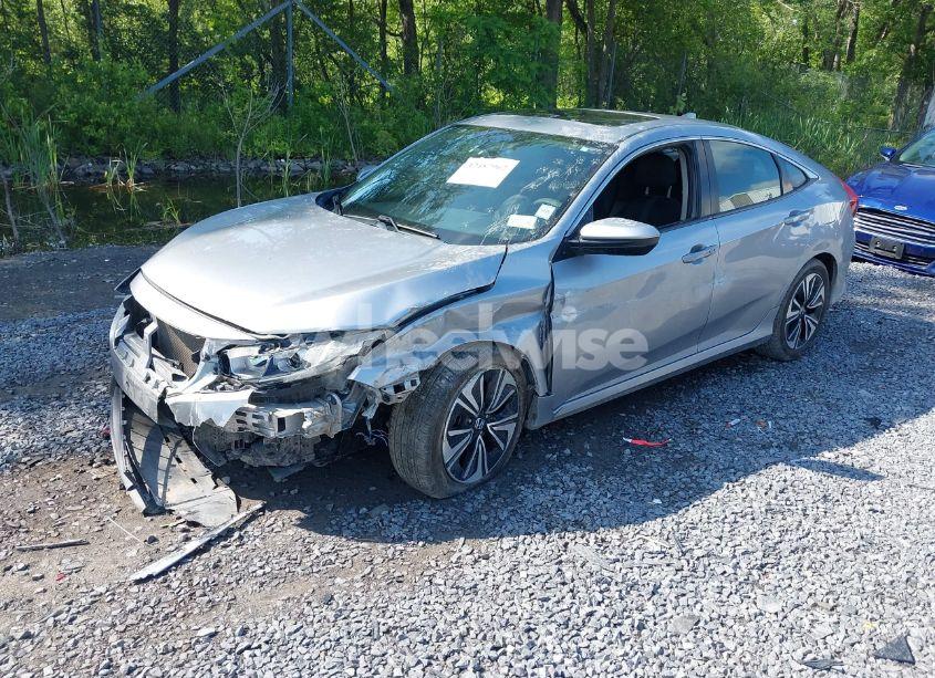 Photo 2 of 2016 Honda Civic EX-T (VIN 19XFC1F30GE206834)