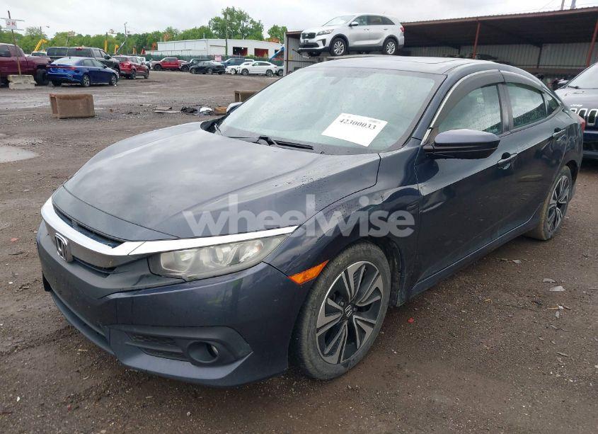 Photo 2 of 2016 Honda Civic EX-T (VIN 19XFC1F30GE212648)