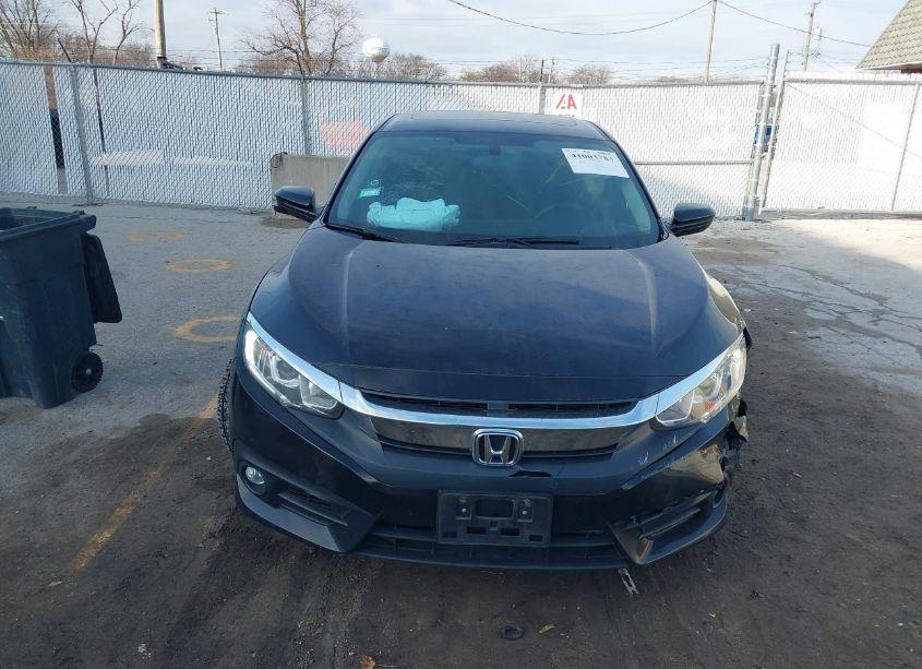 Photo 12 of 2017 Honda Civic EX-T (VIN 19XFC1F30HE020633)