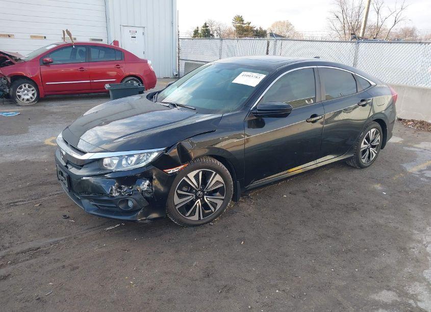 Photo 2 of 2017 Honda Civic EX-T (VIN 19XFC1F30HE020633)