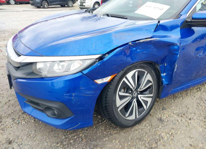 Photo 6 of 2017 Honda Civic EX-T (VIN 19XFC1F30HE023614)