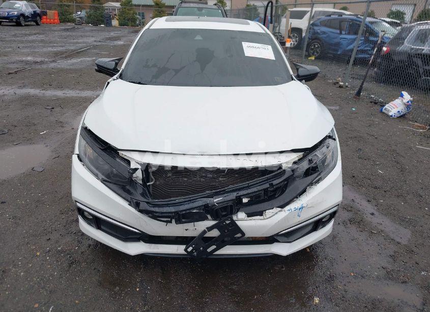Photo 6 of 2019 Honda Civic EX (VIN 19XFC1F30KE014404)