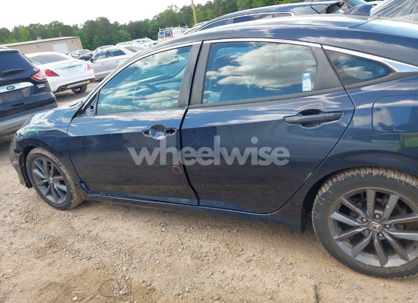 Photo 15 of 2019 Honda Civic EX (VIN 19XFC1F30KE018579)