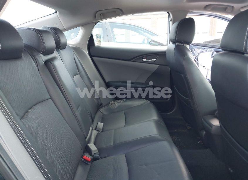 Photo 8 of 2019 Honda Civic EX (VIN 19XFC1F30KE018579)