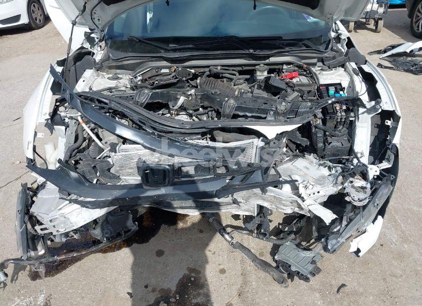 Photo 10 of 2019 Honda Civic EX (VIN 19XFC1F30KE208186)