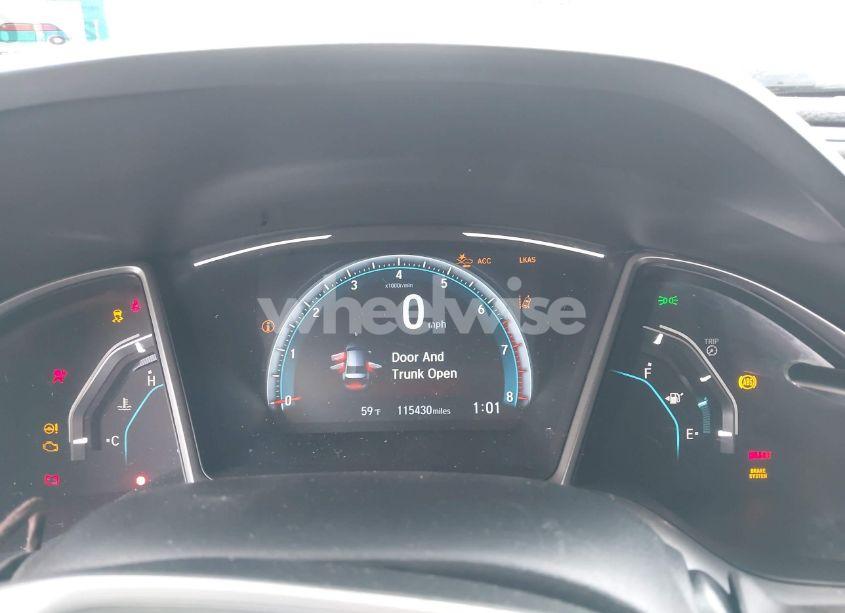 Photo 7 of 2019 Honda Civic EX (VIN 19XFC1F30KE208186)