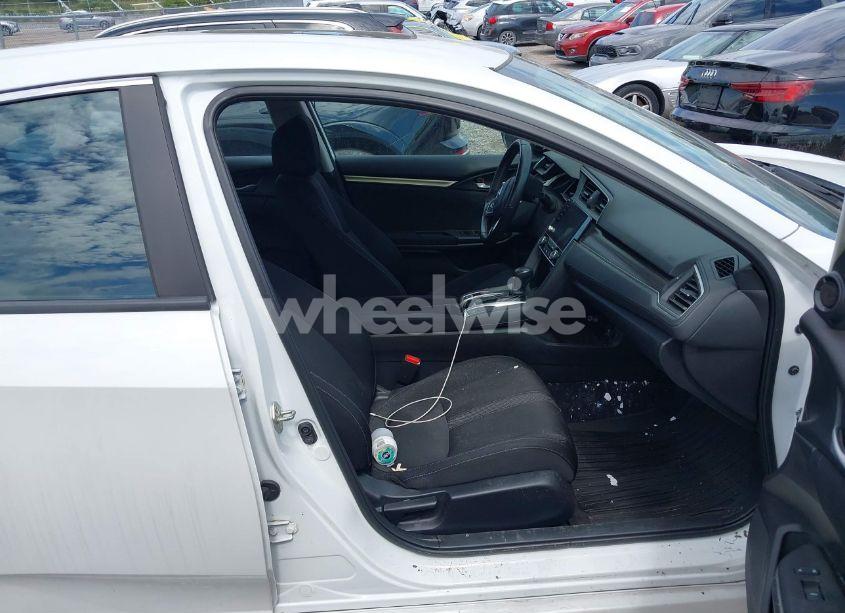 Photo 5 of 2020 Honda Civic EX (VIN 19XFC1F30LE011827)