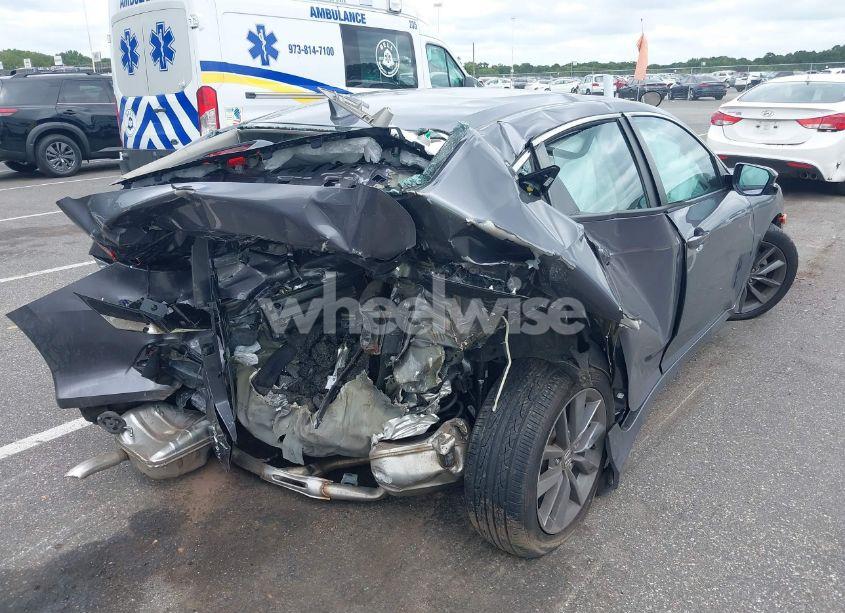 Photo 4 of 2020 Honda Civic EX (VIN 19XFC1F30LE214457)