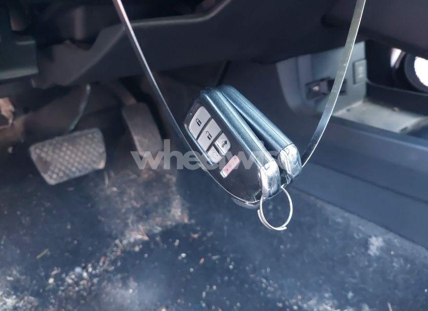 Photo 11 of 2016 Honda Civic EX-T (VIN 19XFC1F31GE217745)