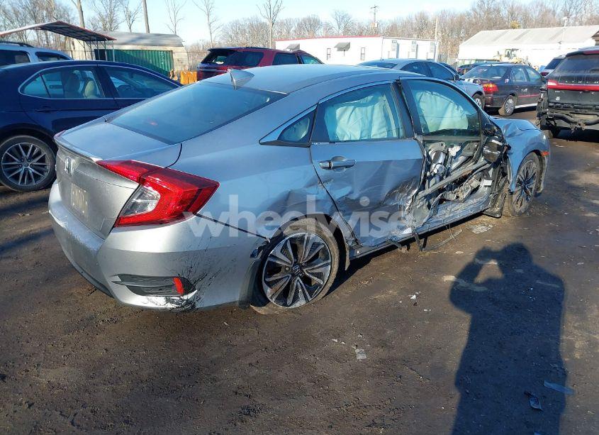 Photo 4 of 2016 Honda Civic EX-T (VIN 19XFC1F31GE217745)