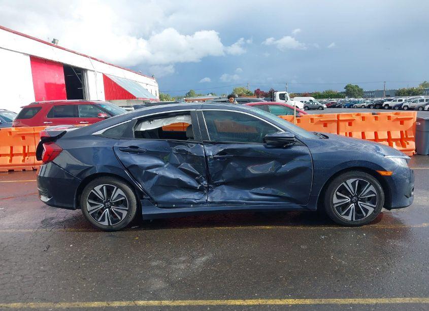 Photo 13 of 2016 Honda Civic EX-T (VIN 19XFC1F31GE223075)