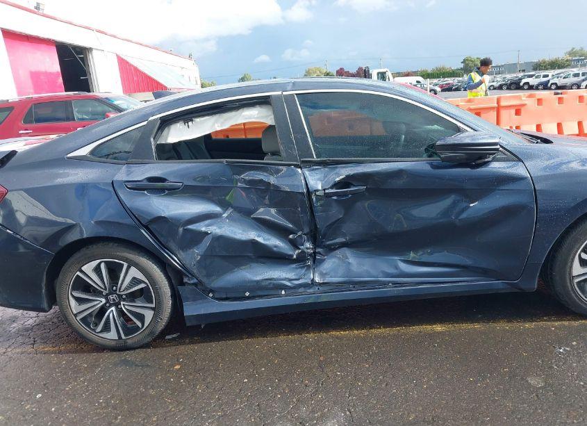 Photo 6 of 2016 Honda Civic EX-T (VIN 19XFC1F31GE223075)