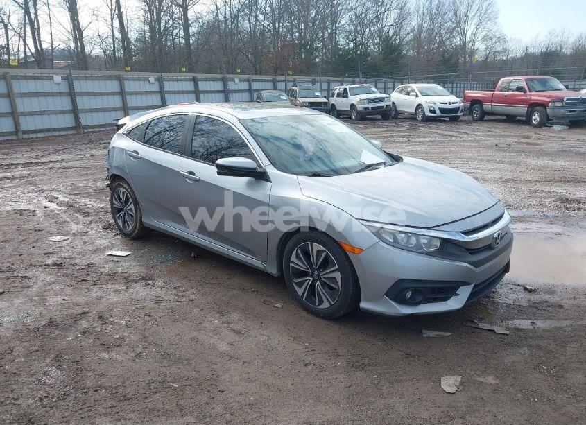 2017 Honda Civic EX-T (VIN 19XFC1F31HE006059) main photo