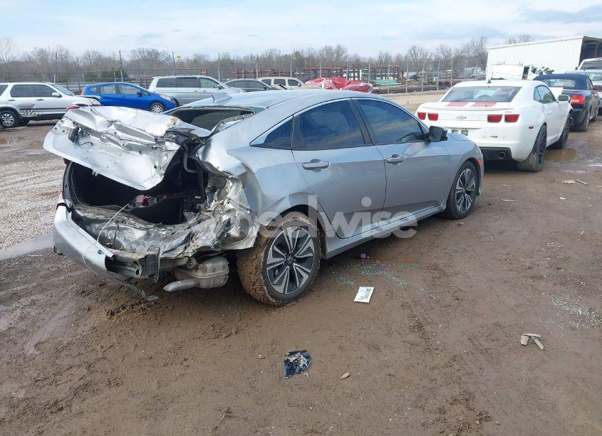 Photo 4 of 2017 Honda Civic EX-T (VIN 19XFC1F31HE006059)
