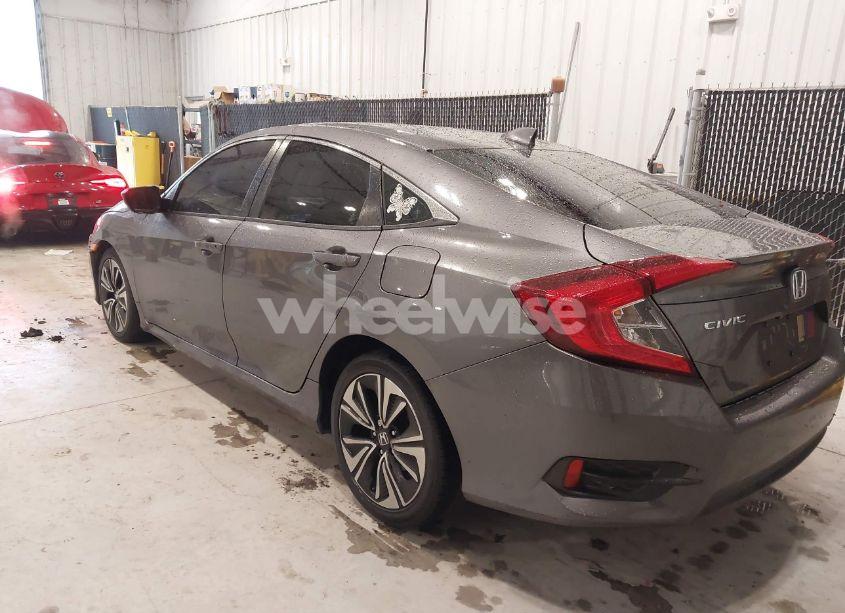 Photo 3 of 2017 Honda Civic EX-T (VIN 19XFC1F31HE006613)