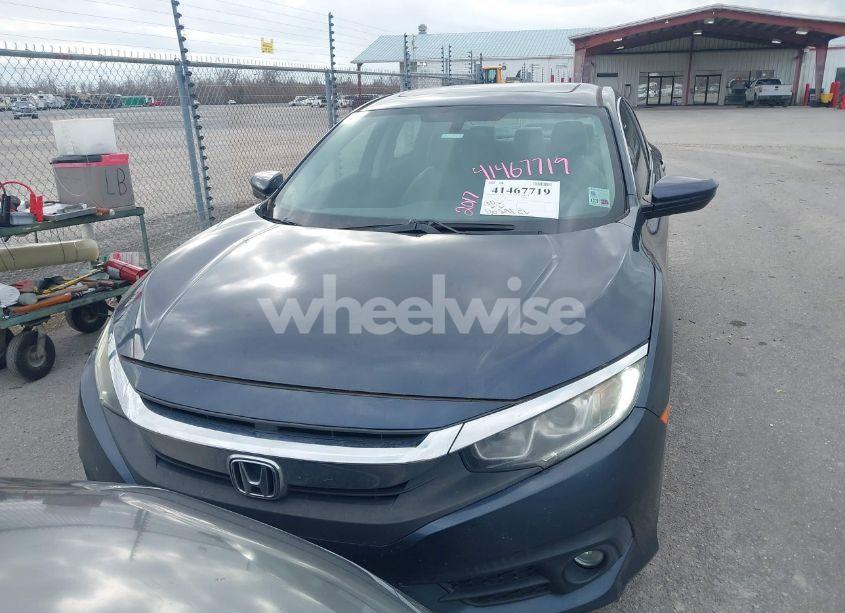 Photo 12 of 2017 Honda Civic EX-T (VIN 19XFC1F31HE010631)